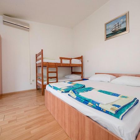 Guesthouse Šime Kolan Extérieur photo