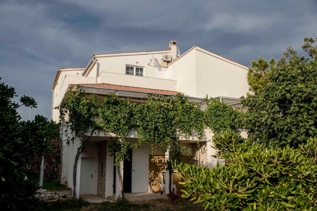 Guesthouse Šime Kolan Extérieur photo