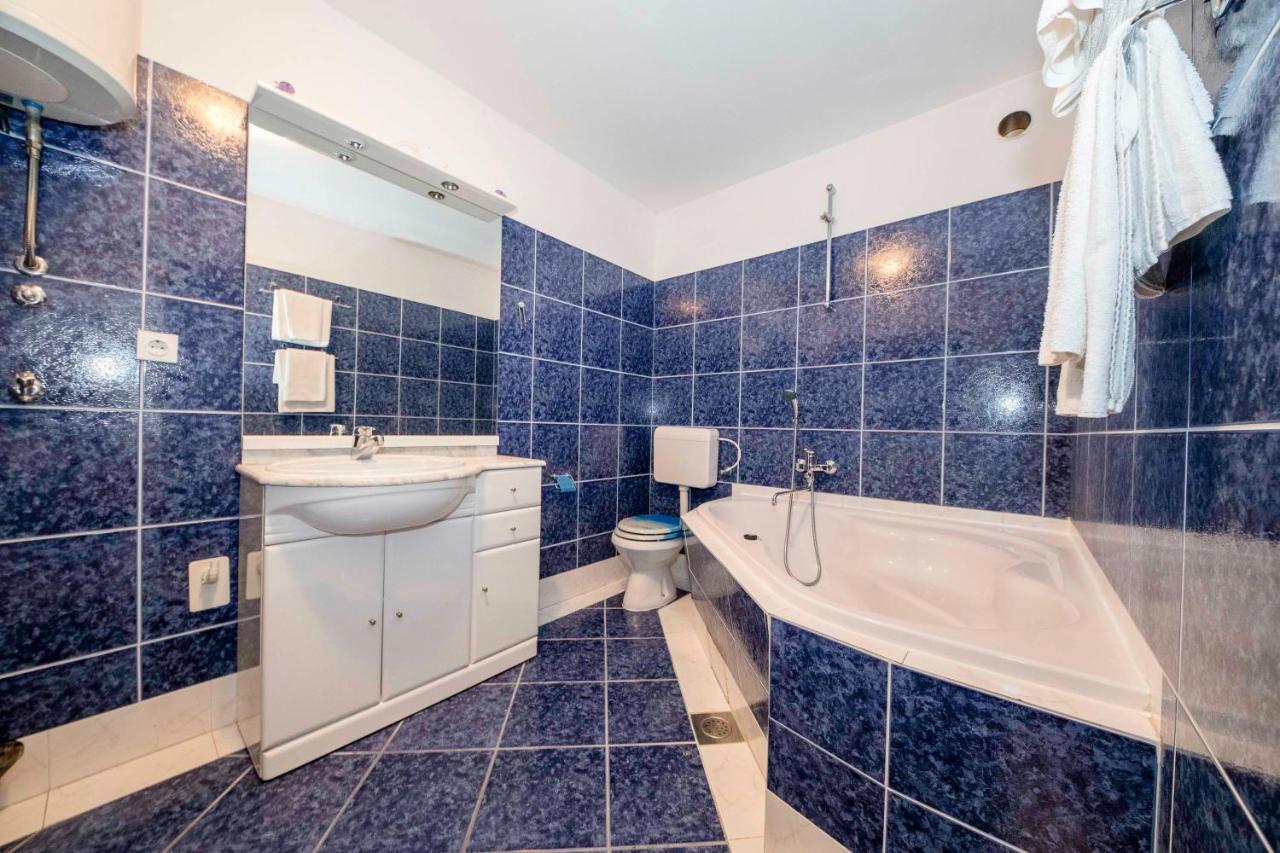 Guesthouse Šime Kolan Extérieur photo