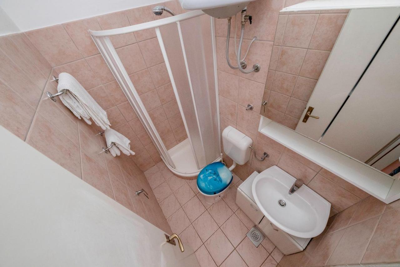 Guesthouse Šime Kolan Extérieur photo